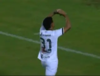 Adilson Bahia marca e garante trinfo do Botafogo-PB contra o Vitória