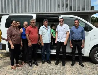 Município de Santa Inês recebe nova Van para atender demandas da Assistência Social