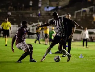 Em jogo de muita chuva, Botafogo-PB e Caxias empatam no Almeidão, pela Série C