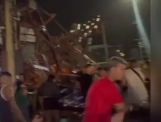 VÍDEOS E FOTOS: parte de estrutura de casa de shows desaba durante evento em João Pessoa e deixa feridos
