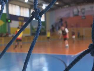Escola do DF desliga alunos após caso de racismo em jogo de futsal