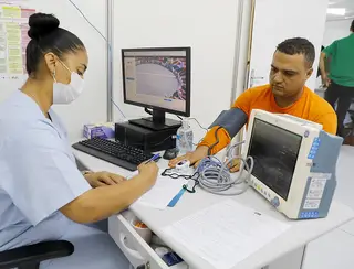 Tendas de acolhimento a pacientes com dengue realizam mais de 22,1 mil atendimentos no DF