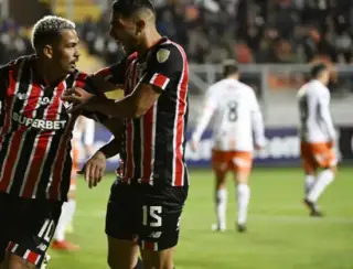 São Paulo vence Cobresal de virada e carimba classificação para as oitavas da Libertadores