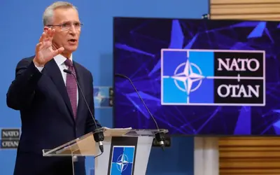 A maior revisão da OTAN em trinta anos