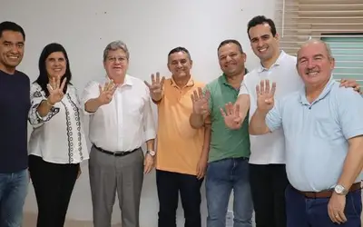 Prefeito do PDT e vereadores do PSDB declaram apoio a João Azevêdo