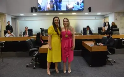 ALPB concede Medalha Epitácio Pessoa à procuradora Andressa Lucena