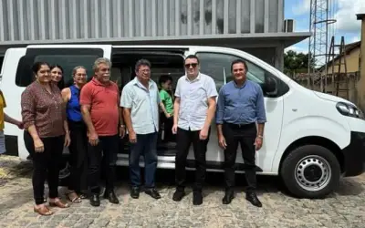 Município de Santa Inês recebe nova Van para atender demandas da Assistência Social