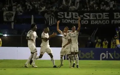 Santos vence o Avaí em Florianópolis e mantém 100% de aproveitamento na Série B