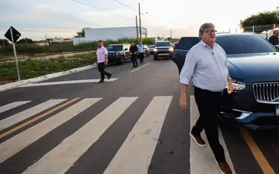 João Azevêdo entrega obras de mobilidade urbana em Cajazeiras e assegura desenvolvimento para o município e região