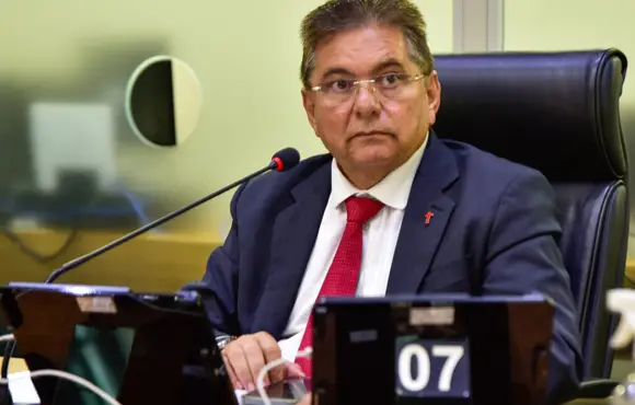 ALPB emite nota e afirma fragilidade em ação do PSDB contra posse de Adriano Galdino